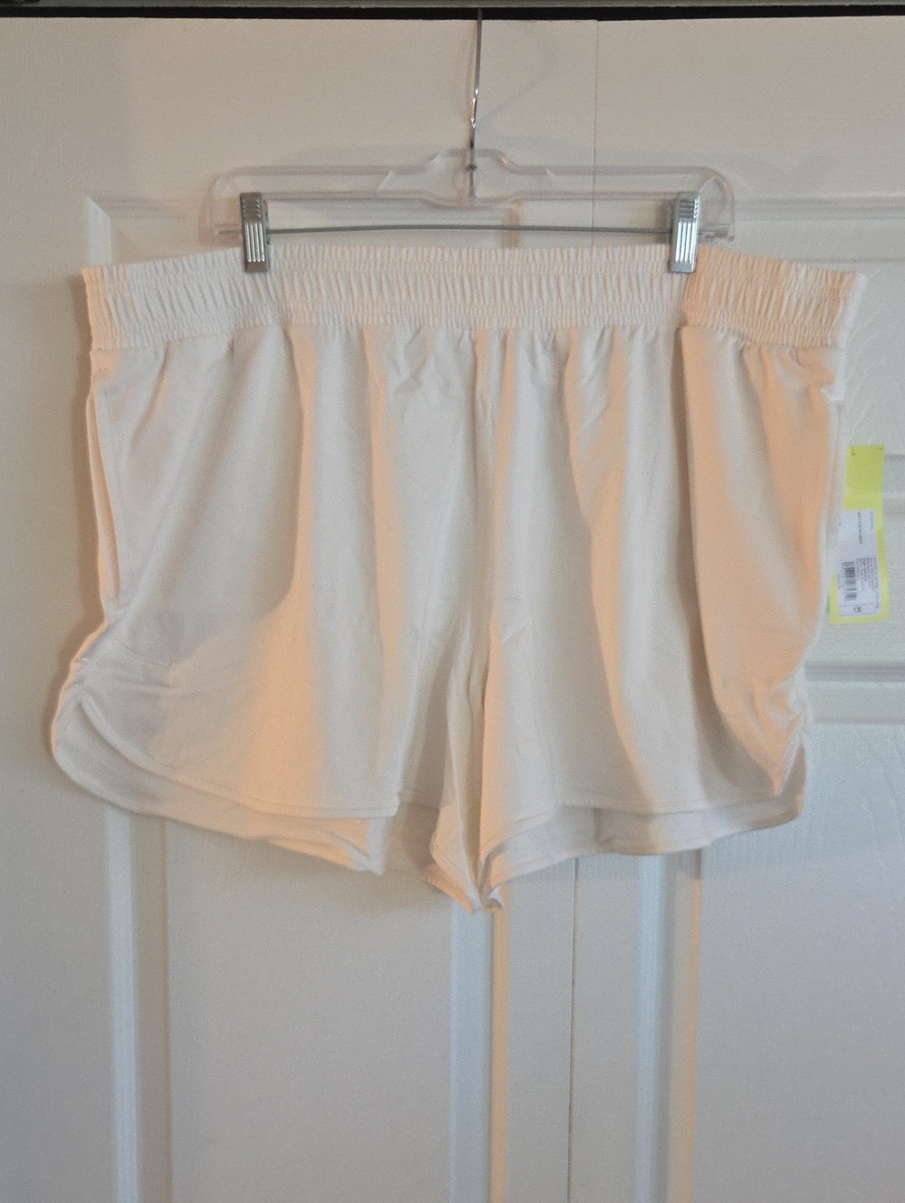 all in motion Off-White Elastic Waist Athletic Shorts - Picture 1 of 8